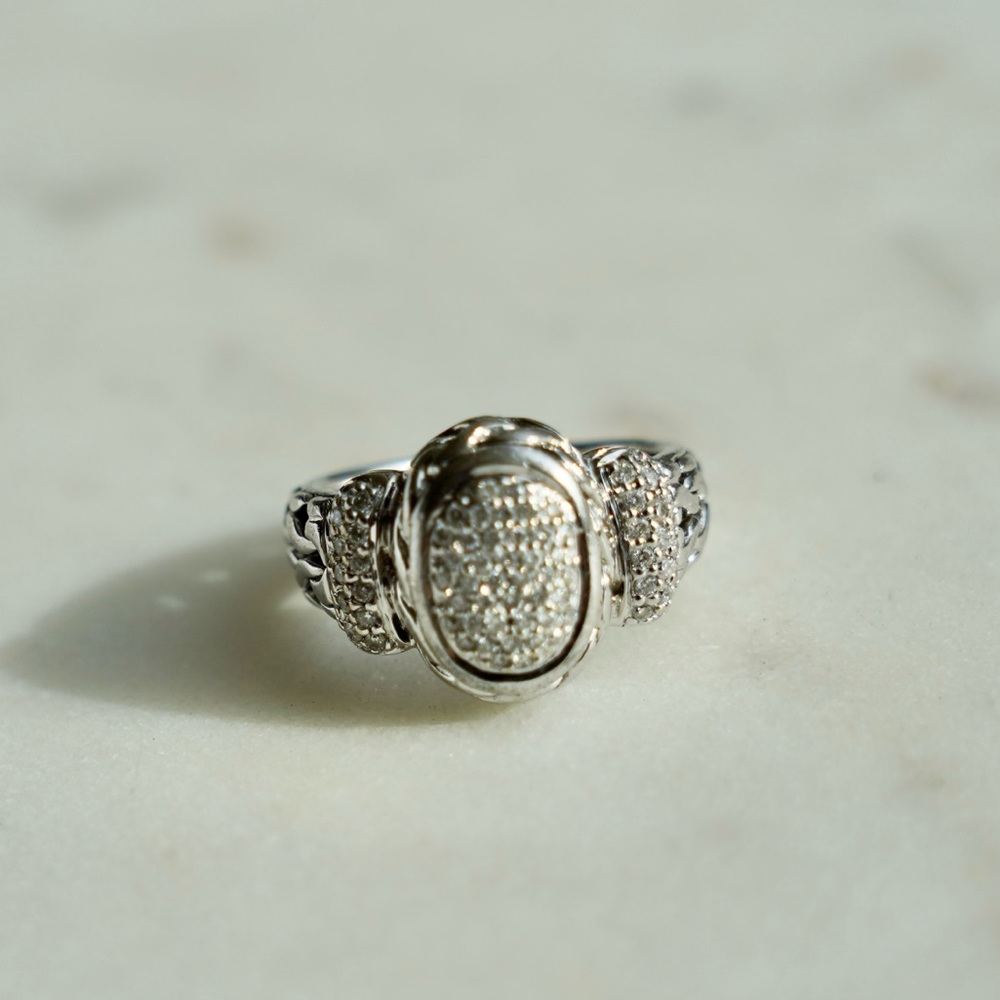 John Hardy Oval Diamond Classic Chain Statement Ring - Picture 4 of 9